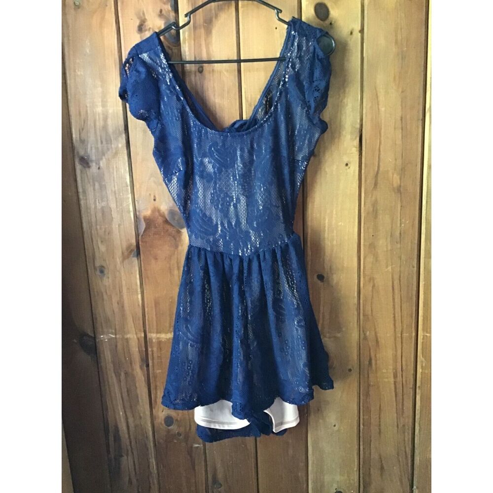 Addie Blue Lace Romper Size M Open Back Keyhole Lined GND Coquet Fairy
